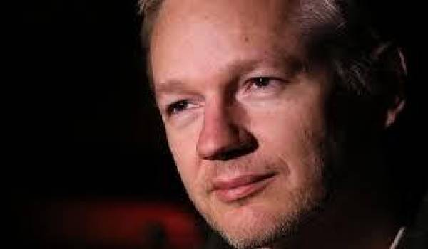 Assange promet de révéler de nouvelles informations sur la diplomatie dans les années 1970.