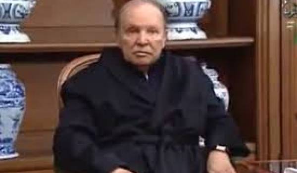 La cérémonie du 5 Juillet sera peut-être retransmise directement des Invalides où se trouve Bouteflika