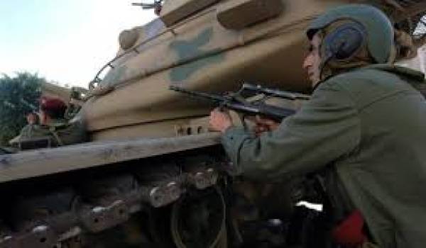 L'armée a donné l'assaut à une maison à Kasserine