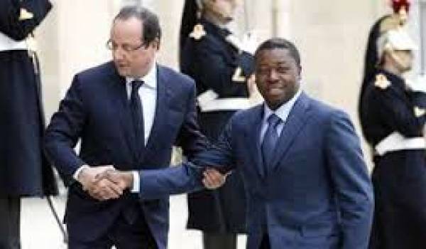Le président français accueille les chefs d'Etat africains.