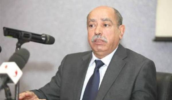 Mohamed Mebarki, ministre de l'Enseignement supérieur est interpelé.