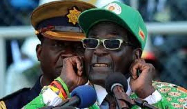 Mugabe, 90 ans et toujours au pouvoir