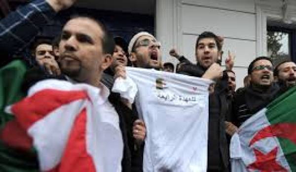 Les émigrés algériens vont organiser des rassemblements devant les ambassades algériennes.