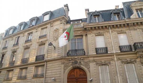 Siège de l'ambassade algérienne en France.