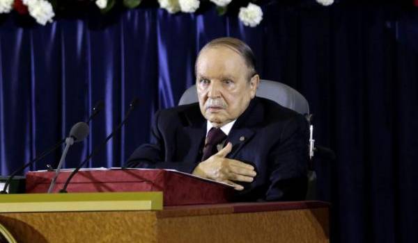 Bouteflika à la prestation de serment.