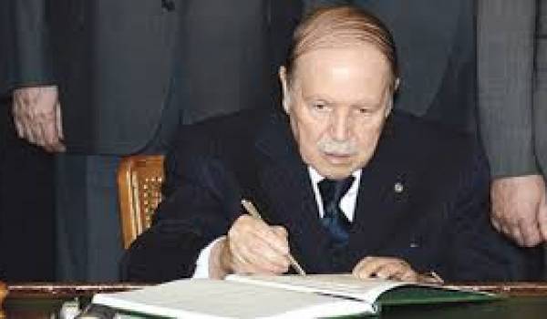 Bouteflika n'a qu'une seule attitude face à l'opposition : le mépris !