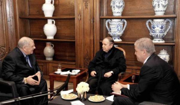 Gaïd Salah, Bouteflika et Sellal pendant l'hospitalisation du président à Paris.