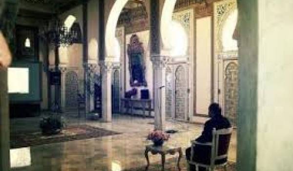 Bouteflika dans son palais.