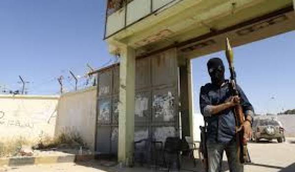 La Libye est en proie à une guerre de brigades pour le contrôle du pouvoir.