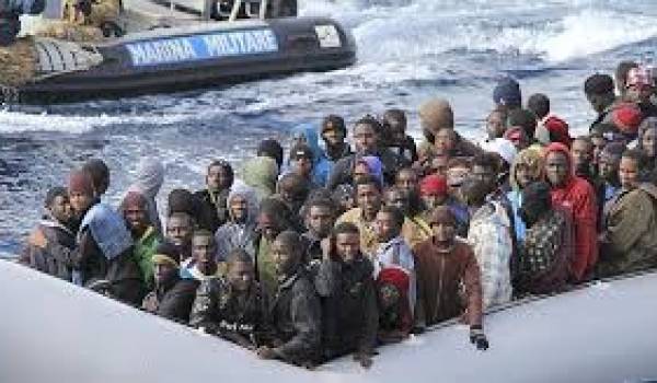 Des migrants sauvés en mer