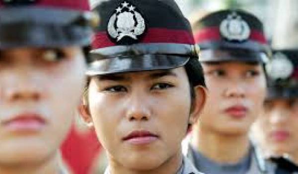 Des policières indonésiennes.