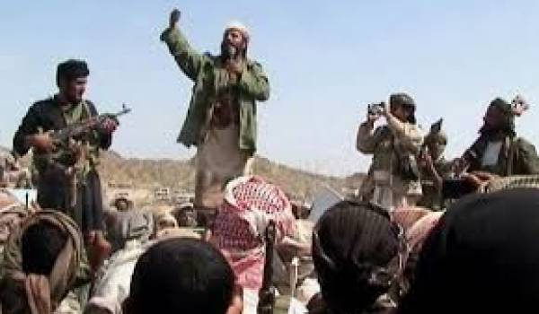 L'Armée yéménite mène la guerre aux djihadistes