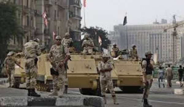 L'Egypte plonge dans la violence armée