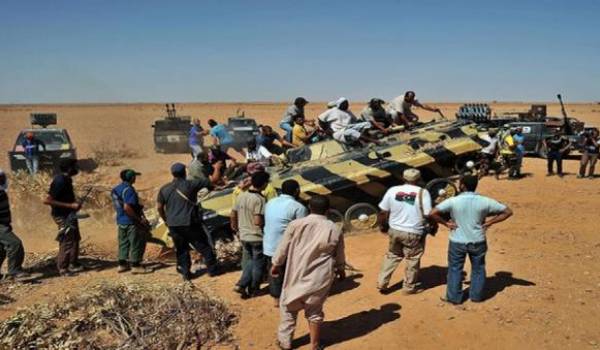 Libye: raids aériens menés par des forces loyalistes dans l'Est
