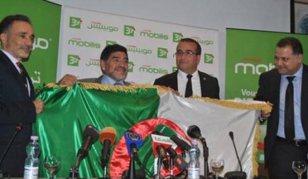 Maradona au lancement de la 3G dee Mobilis
