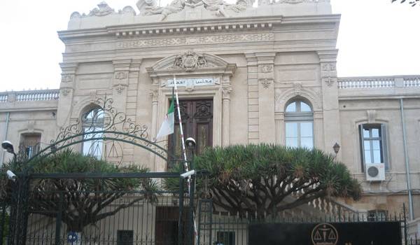 Palais de justice d'Oran.