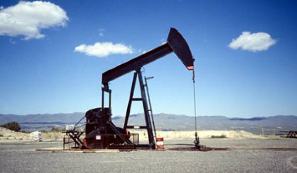 La crise pétrolière pourrait coûter cher à certains pays producteurs comme l'Algérie.