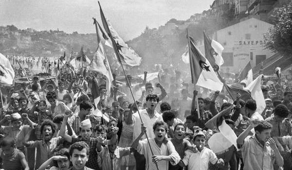 Qu'a fait le pouvoir de ce peuple qui criait sa fierté en juillet 1962 ?