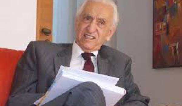 Hocine Aït Ahmed.