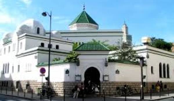 La Grande Mosquée de Paris construite en 1926 comme cadeau au sultan Moulay.