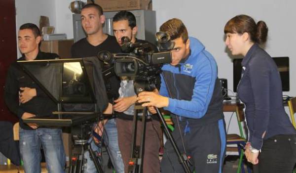 Des étudiants en pleine action.