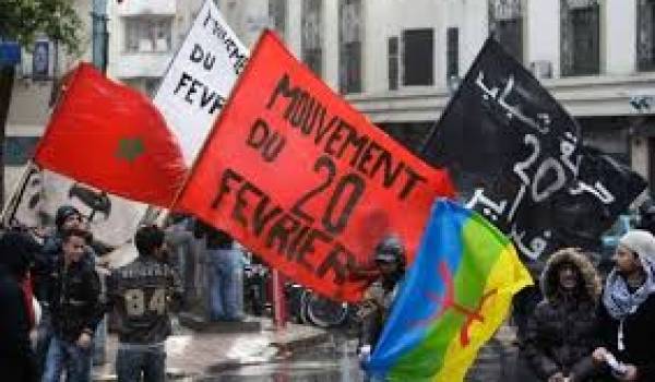 Plusieurs centaines de d'opposants marocains ont manifesté pour des réformes de la monarchie