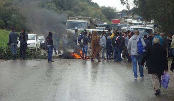 La population a bloqué une des routes principales de la wilaya de Bejaia.