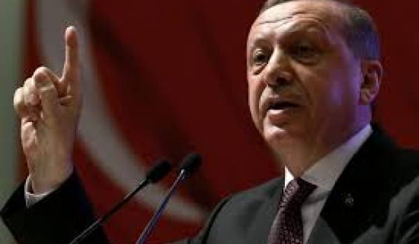 Le pouvoir d'Erdogan sévit contre la presse.