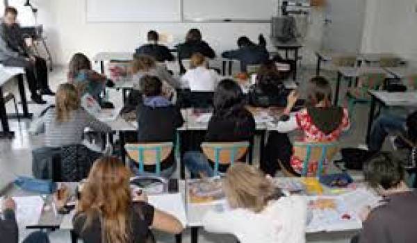 Il est possible d'organiser ou de renforcer un soutien scolaire public,