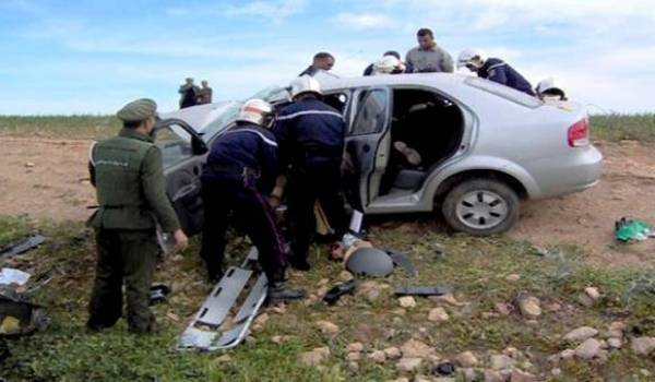 En moyenne une soixantaine d'Algériens meurent chaque semaine sur les routes. 