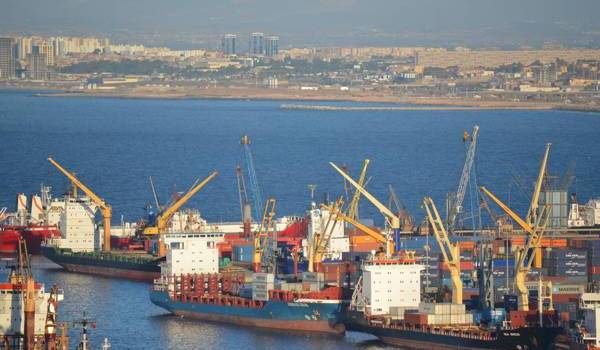 Le port d'Alger géré comme dans les années de plomb.