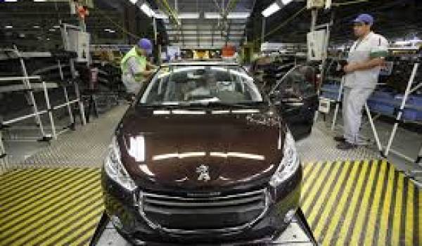 Après Renault, c'est Peugeot qui souhaite bâtir son usine au Maroc.