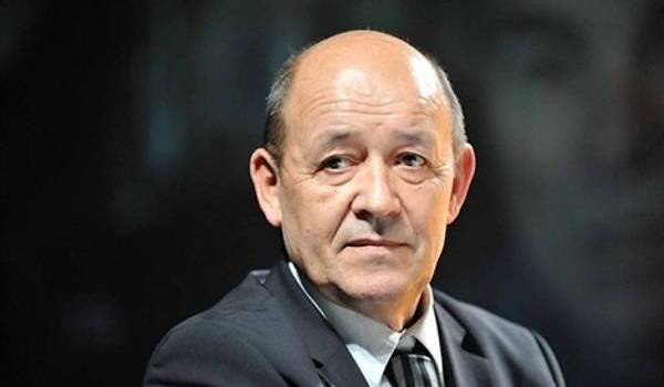 le ministre français de la Défense Jean-Yves Le Drian