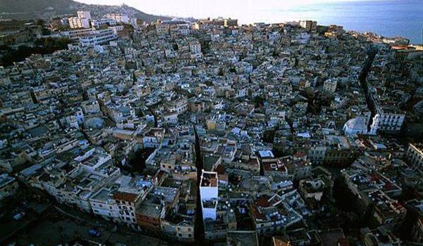 Alger vue du ciel sous l'objectif pas très objectif de Yann-Arthus Bertrand.