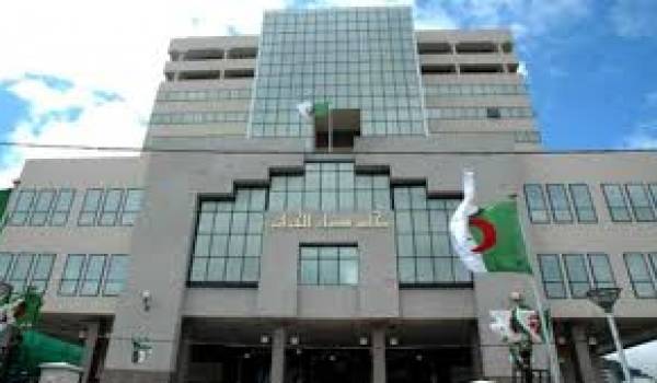 La cour criminelle d'Alger a décidé le report du procès Sonatrach.