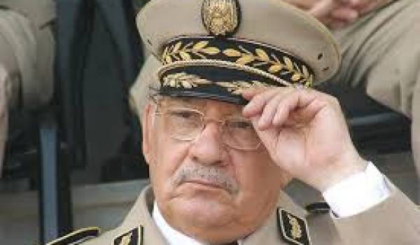 Le général major Gaïd Salah.