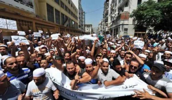 D'habitude réservés, les Mozabites ont manifesté à Alger pour dénoncer les semeurs de la mort dans leur région.