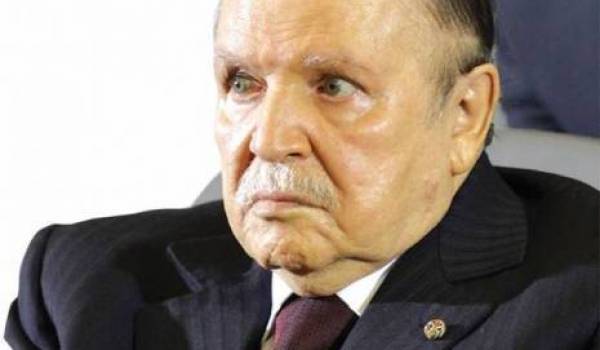 Bouteflika décidé à rester au pouvoir.