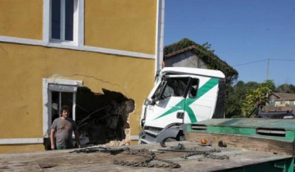 L'accident a fait un mort et un blessé.