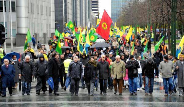 Des manifestants kurdes en Suisse