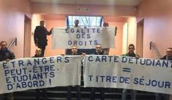 De nombreux étudiants algériens se retrouvent sans papiers en France