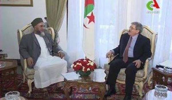 Un ancien chef terroriste reçu à la présidence algérienne.