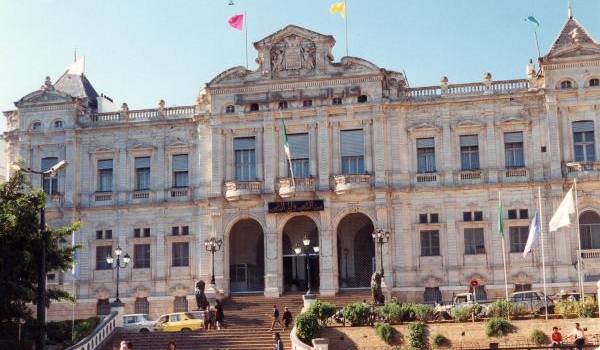 A Oran, l'achat de voix a commencé en perspective des prochaines élections