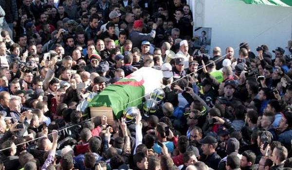 Obsèques mémorables de Hocine Aït Ahmed. Photo Reuters/Ramzi B.