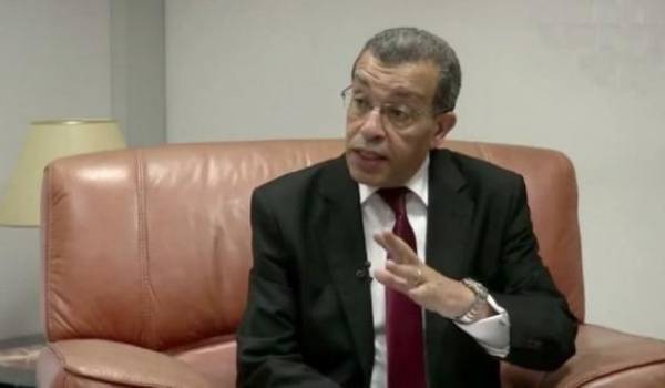 Abderrahmane Benkhalfa, ministre des Finances