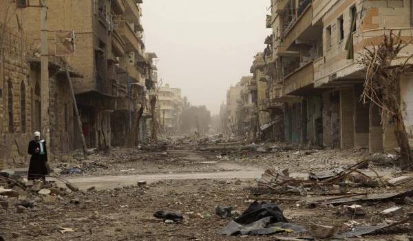 Deir Ezzor sous les bombes russes et de Damas.