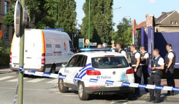 L'agresseur des policières a été abattu.