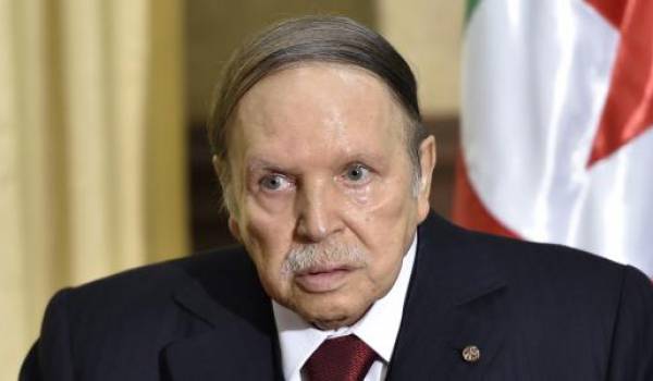 Bouteflika, un chef d'Etat, malade, et plus que jamais aux abonnés absents.