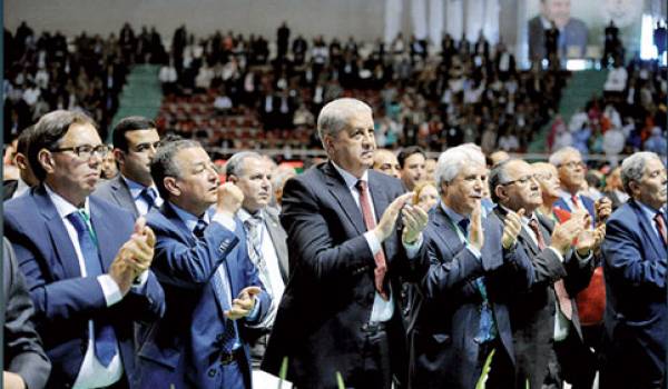 Sellal et son gouvernement n'arrivent pas à assainir le ciel algérien.