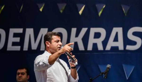 Le co-leader du parti démocratique pro-kurde (HDP) Selahattin Demirtas a été placé en garde à vue. Photo AFP 